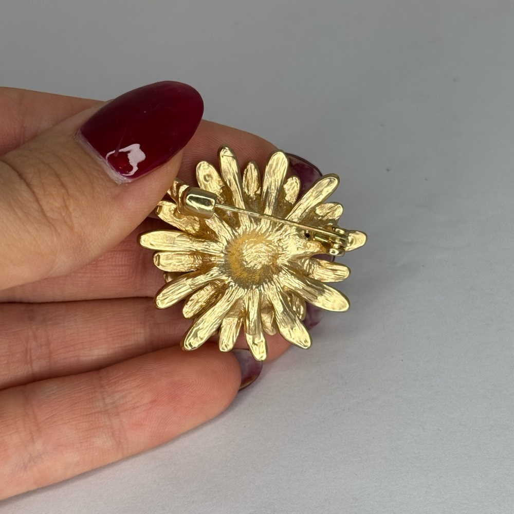 Gold Flower Brooch with Bee Accent - Picture 3 of 3